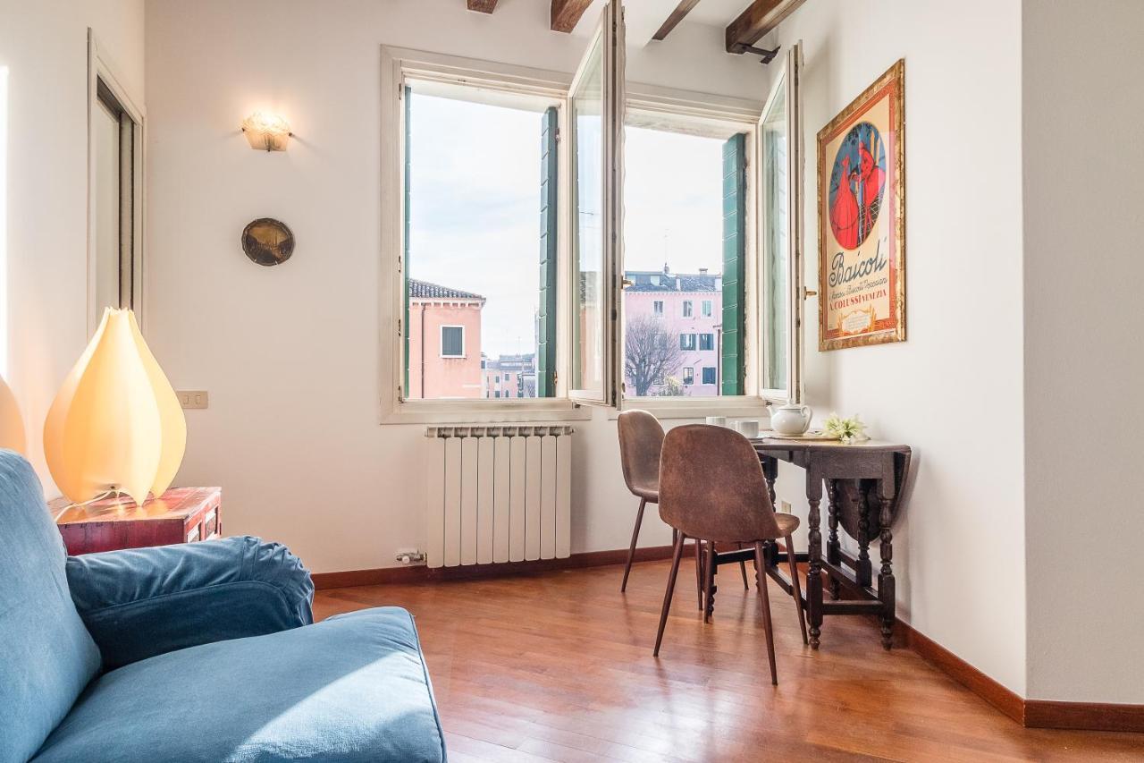 7 Windows On Appartamento Venezia
